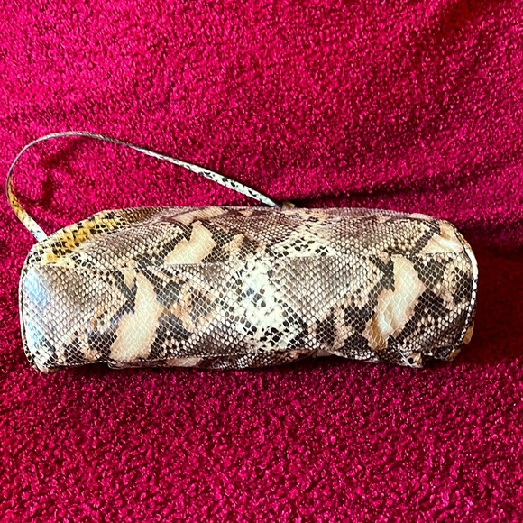 Jessica Simpson Snake Skin Bow Brown Faux satchel purse bag - Picture 4 of 12